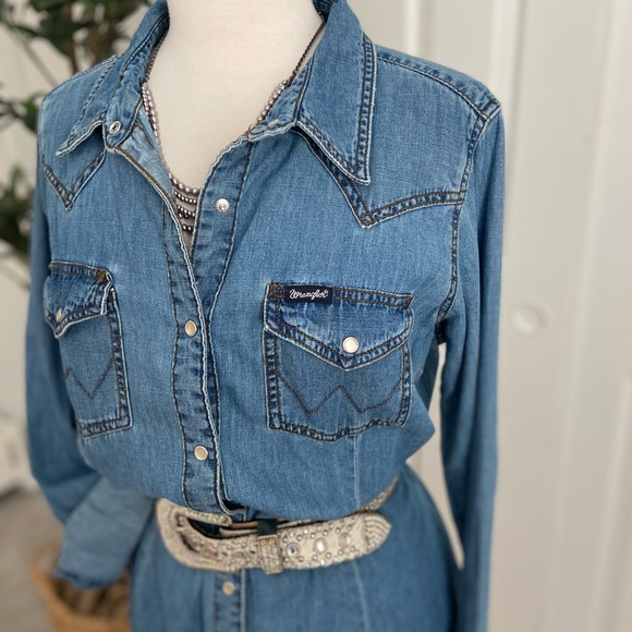 Wrangler Retro Pearl Snap Denim Belted Dress (matching denim belt included) - Picture 8 of 14